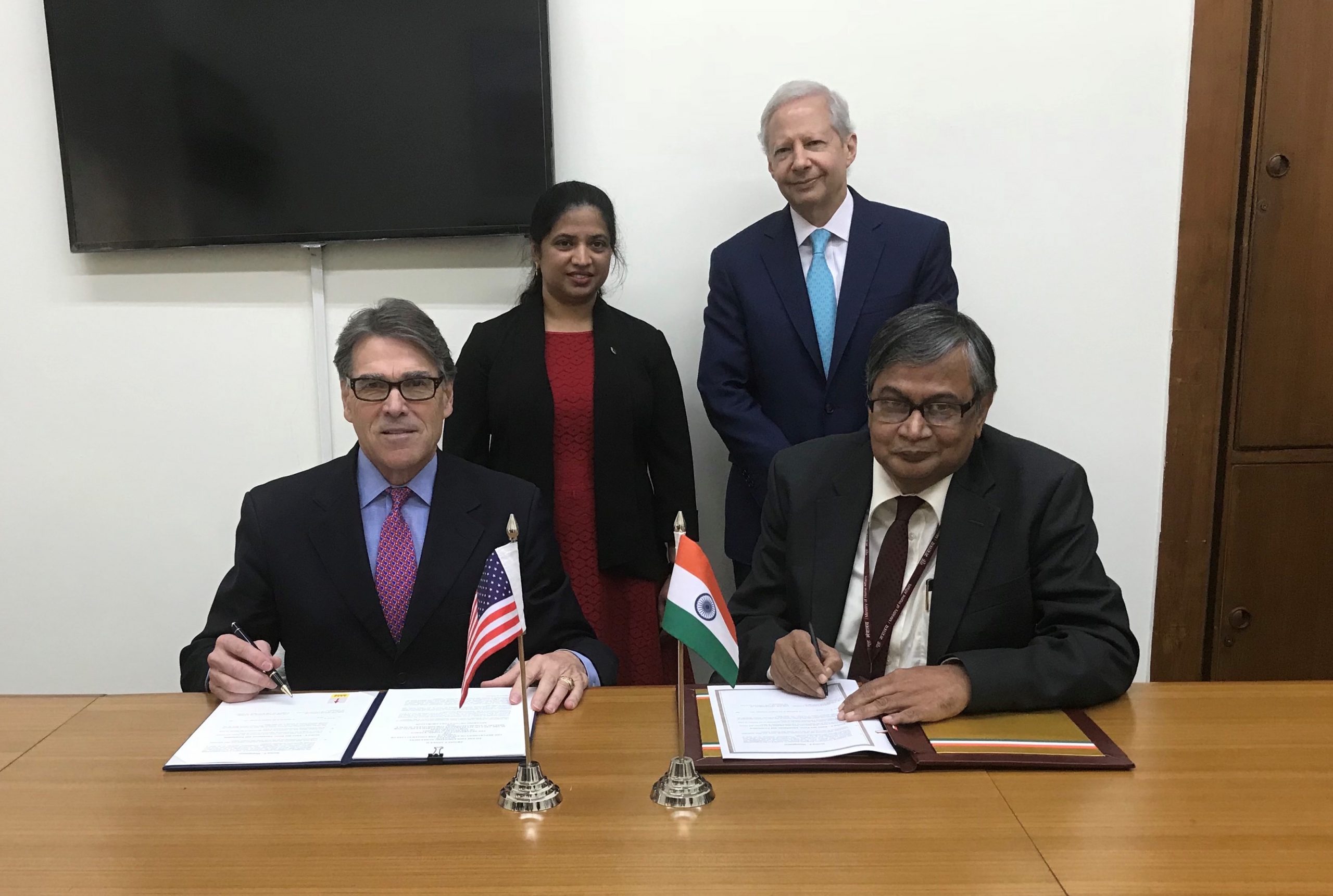 U S India Sign Agreement Providing For Neutrino Physics