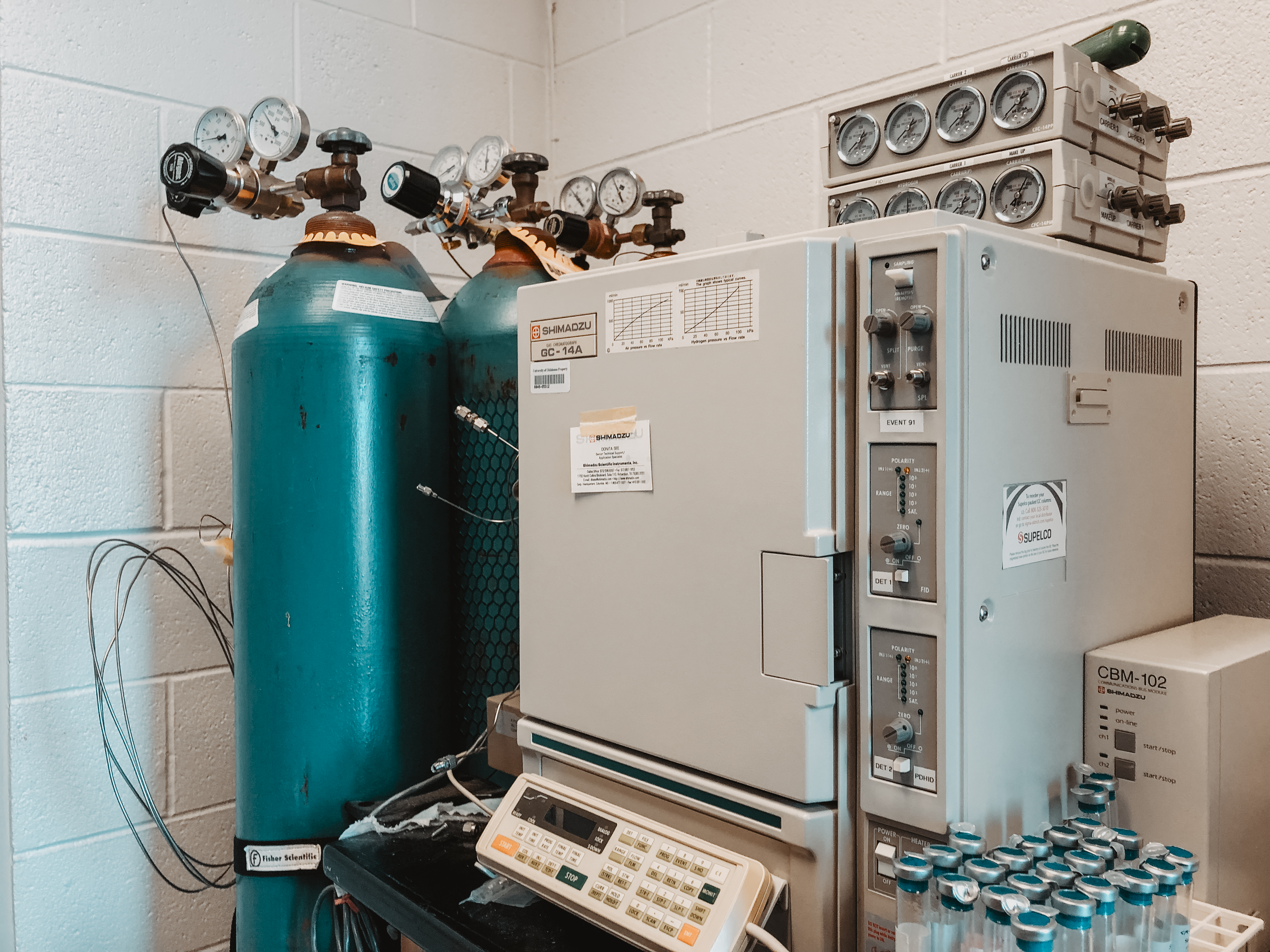 Called a gas chromatograph, this instrument is used to measure methane in the glass bottles. Photo courtesy Christopher Abin.