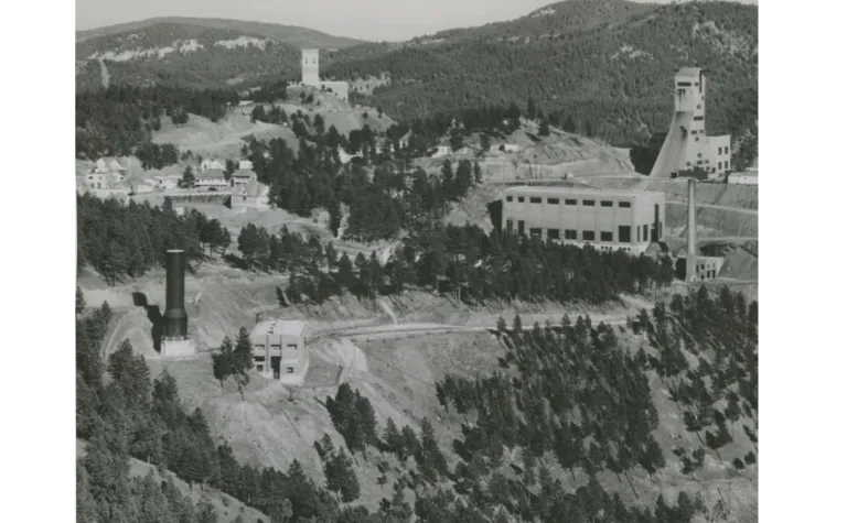 Historic photo of the Yates and Ross Headframes