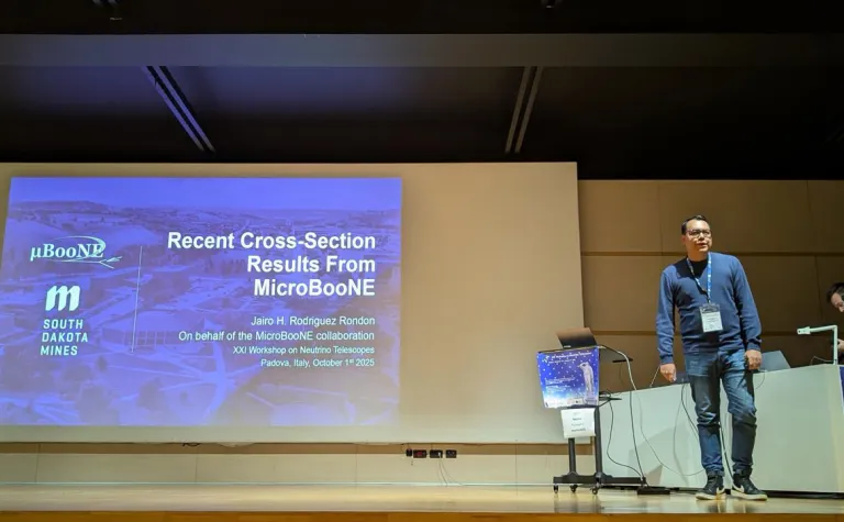 Jairo Rodriguez, Ph.D., Mines post-doc, presented the MicroBooNE research results during an international conference in Italy.