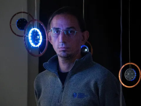 A photo of Chris Combs, a Washington, D.C. based artist, the 2025 AiR at SURF. 