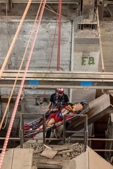William Buckman from NIM Medical completing a mock rope rescue at SURF.