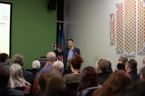 Marc Erye speaks at Deep Talks.