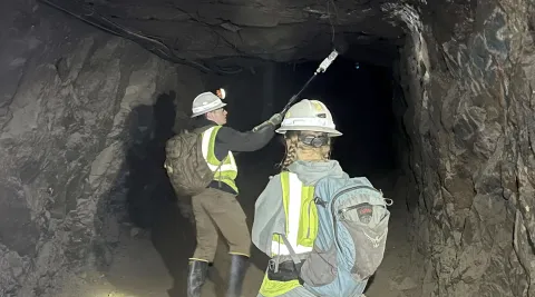 monitoring airflow underground using a handhelp anemometer