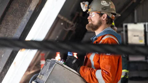 Ross Shaft Crews work alongside technicians at Fortis Mining Engineering & Manufacturing Company on the rope change. 