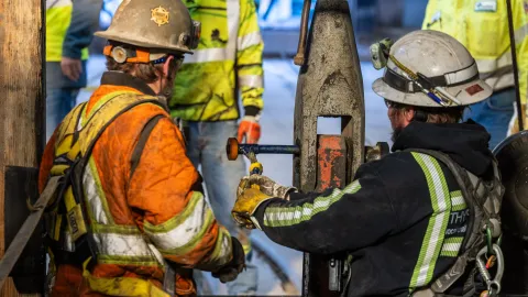 Ross Shaft Crews work alongside technicians at Fortis Mining Engineering & Manufacturing Company on the rope change. 