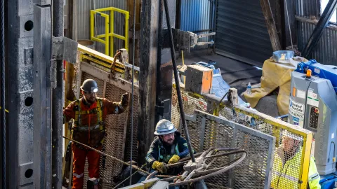 Ross Shaft Crews work alongside technicians at Fortis Mining Engineering & Manufacturing Company on the rope change. 