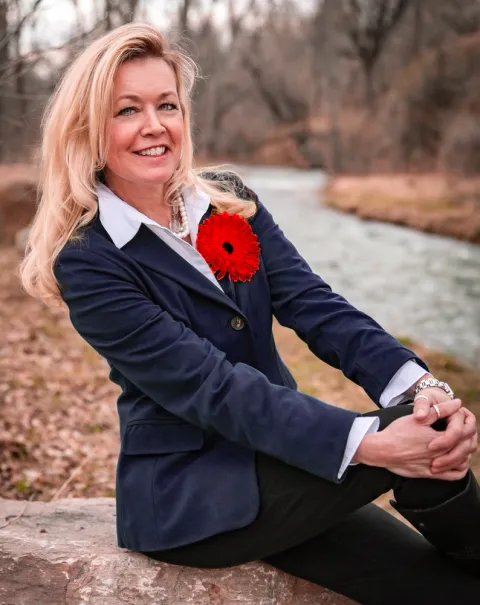 Julie Olson